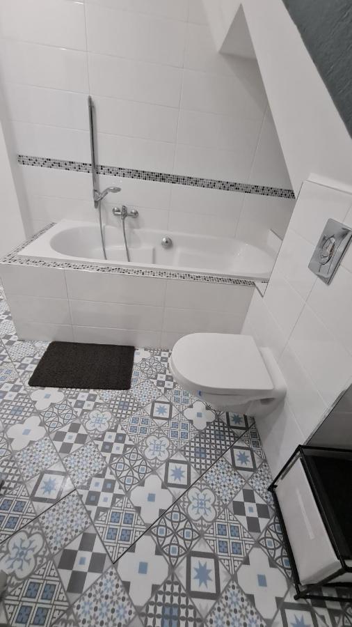 Magnifique appartement refait à neuf Pont-Saint-Vincent Extérieur photo